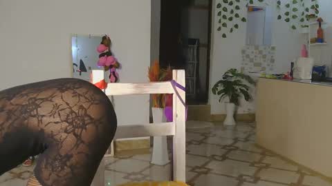 Bella online show from October 2025 02:15:01 AM