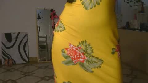 Bella online show from November 2025 01:48:01 AM