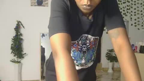 Snapshot of skyy_brown chatting on January 2026 11:30:02 PM Bella online show from January 2026 11:30:02 PM