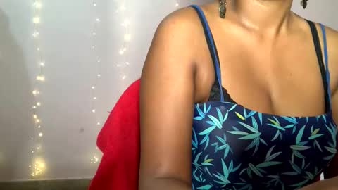 Snapshot of slanggirl chatting on June 2026 09:59:02 PM slanggirl online show from June 2026 09:59:02 PM