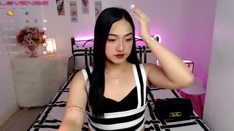 Snapshot of slave_amanda69 chatting on January 2025 05:52:02 AM Queen Cyrine online show from January 2025 05:52:02 AM