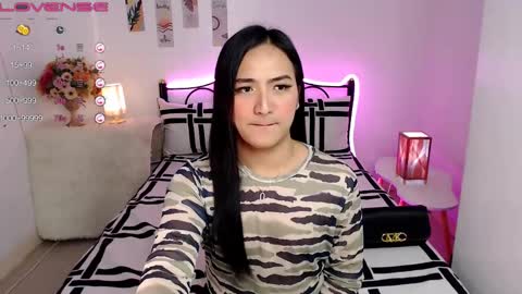 Snapshot of slave_amanda69 chatting on January 2025 07:04:01 AM Queen Cyrine online show from January 2025 07:04:01 AM