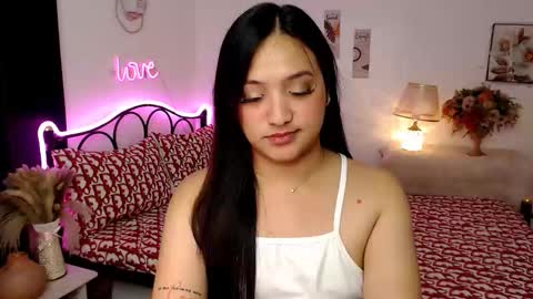 Snapshot of slave_amanda69 chatting on November 2025 02:39:02 PM Queen Cyrine online show from November 2025 02:39:02 PM