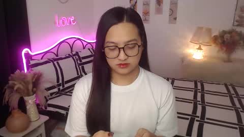 Snapshot of slave_amanda69 chatting on November 2025 12:05:02 PM Queen Cyrine online show from November 2025 12:05:02 PM