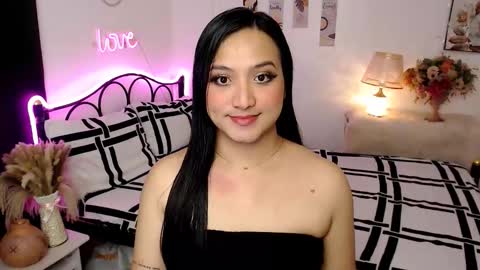 Snapshot of slave_amanda69 chatting on December 2025 11:15:01 AM Queen Cyrine online show from December 2025 11:15:01 AM