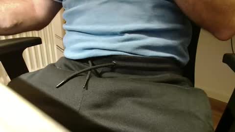 Snapshot of slave_bitch_boy chatting on November 2025 06:14:01 PM slave_bitch_boy online show from November 2025 06:14:01 PM