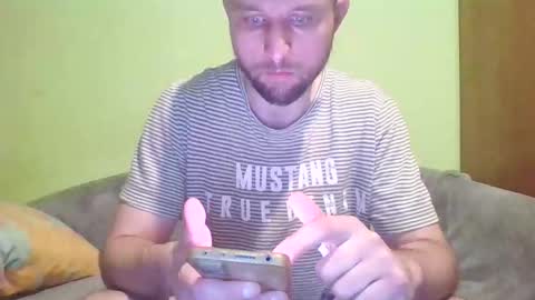 Snapshot of slaveboy32bi chatting on October 2025 11:27:01 PM slave boy perwers bdsmFEMDOM online show from October 2025 11:27:01 PM