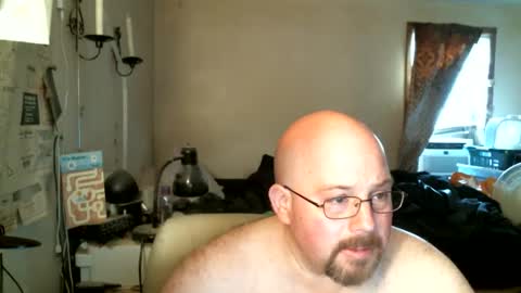 Snapshot of slavejim518 chatting on May 2026 03:41:01 PM slavejim online show from May 2026 03:41:01 PM