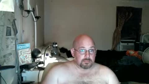 Snapshot of slavejim518 chatting on May 2026 04:29:02 AM slavejim online show from May 2026 04:29:02 AM
