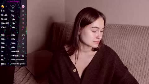 Alice online show from October 2025 06:02:02 AM