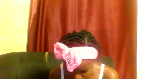 Snapshot of sleek_ass chatting on March 2025 02:55:01 PM sleek_ass online show from March 2025 02:55:01 PM