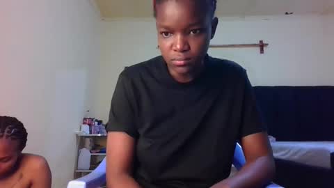 Snapshot of sleek_ass chatting on October 2025 09:36:01 PM sleek_ass online show from October 2025 09:36:01 PM