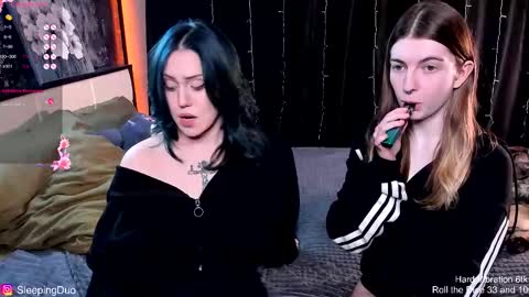 Hi We are Iva and Angela Nice to meet u 3 online show from November 2025 04:00:02 PM