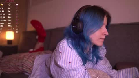 Sonya online show from December 2025 09:44:02 PM