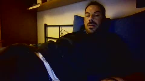 Snapshot of slevin1983 chatting on November 2025 10:09:02 PM slevin online show from November 2025 10:09:02 PM