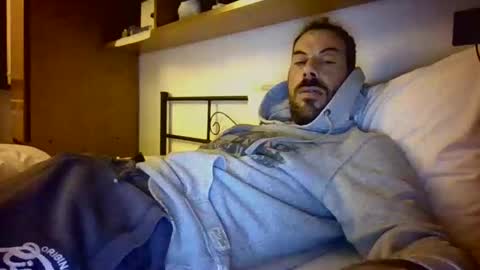 Snapshot of slevin1983 chatting on March 2026 01:00:02 AM slevin online show from March 2026 01:00:02 AM