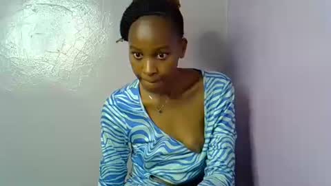 Snapshot of slim_alicia chatting on October 2025 03:40:01 PM Alicia online show from October 2025 03:40:01 PM