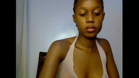 Snapshot of slim_candy12 chatting on June 2026 07:35:02 AM Lily online show from June 2026 07:35:02 AM