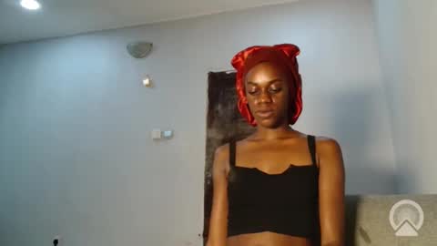 Slim online show from November 2025 04:59:02 AM