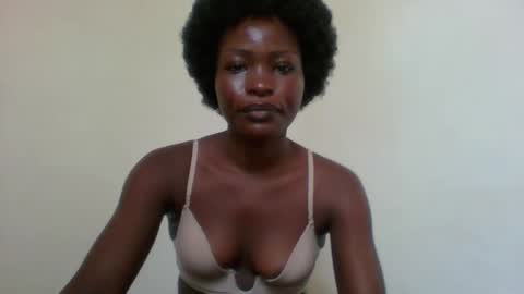 Snapshot of slimdiva chatting on May 2026 06:42:02 AM slimdiva online show from May 2026 06:42:02 AM