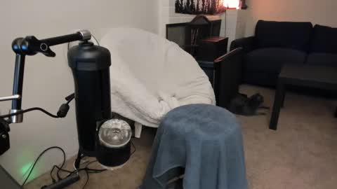 Snapshot of slimguerrilla chatting on December 2024 08:27:01 PM Slimguerrilla online show from December 2024 08:27:01 PM