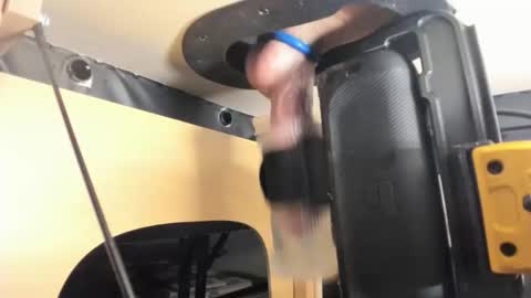 Snapshot of slimguerrilla chatting on April 2026 05:50:02 PM Slimguerrilla online show from April 2026 05:50:02 PM