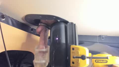 Snapshot of slimguerrilla chatting on April 2026 02:24:02 AM Slimguerrilla online show from April 2026 02:24:02 AM