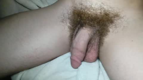 Snapshot of slimhungyvng chatting on June 2026 05:43:01 AM slimhungyvng online show from June 2026 05:43:01 AM