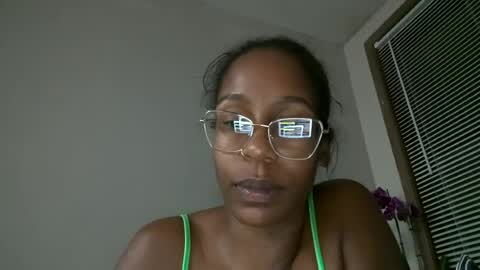 slimmmgooodie69 online show from July 2026 03:23:01 AM