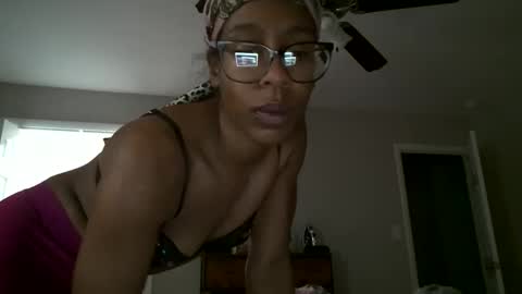 slimmmgooodiexoxo online show from December 2025 12:33:02 PM