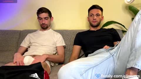 Snapshot of slimvers chatting on March 2025 06:54:01 PM Art online show from March 2025 06:54:01 PM