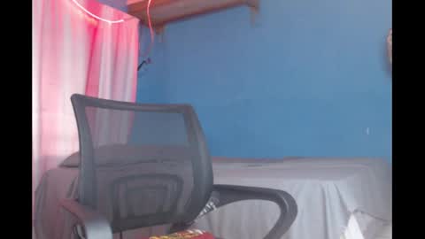 Snapshot of slimzyx chatting on February 2025 11:58:01 AM slimzyx online show from February 2025 11:58:01 AM