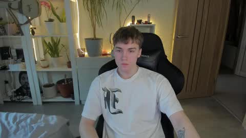 Mila online show from February 2025 10:53:01 AM