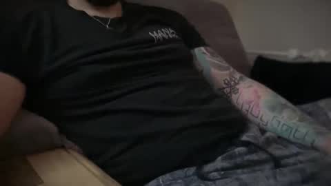 just chillin online show from October 2025 07:03:01 PM