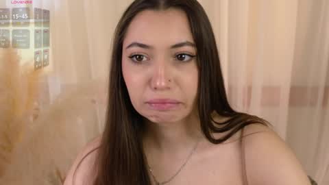 Snapshot of slow_flower chatting on April 2026 12:39:02 PM Emilia online show from April 2026 12:39:02 PM