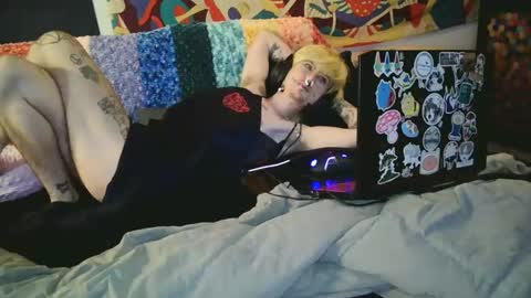 slutcrust online show from September 2025 09:58:01 PM