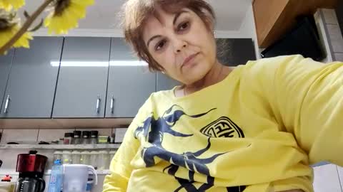 Snapshot of slutishmami chatting on November 2025 07:32:01 AM slutihmami online show from November 2025 07:32:01 AM