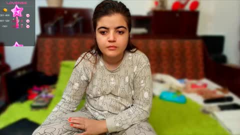 Snapshot of slutty_milf_bitch chatting on November 2025 04:49:01 PM Ana online show from November 2025 04:49:01 PM