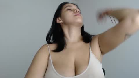 Sofia online show from September 2025 04:13:02 AM