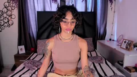 Snapshot of slutty_venus7 chatting on August 2026 03:21:02 PM slutty_venus7 online show from August 2026 03:21:02 PM
