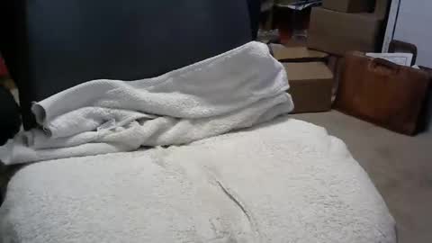 Snapshot of sluttyslave81 chatting on March 2026 06:19:01 AM sluttyslave81 online show from March 2026 06:19:01 AM