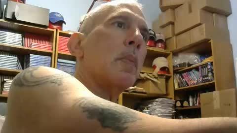 Snapshot of sluttyslave81 chatting on April 2026 06:11:02 AM sluttyslave81 online show from April 2026 06:11:02 AM