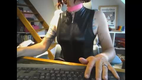 Snapshot of sluttytoy83 chatting on May 2026 06:15:02 PM sluttytoy83 online show from May 2026 06:15:02 PM