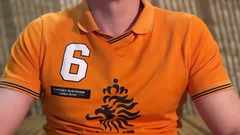 Snapshot of slvbcn75 chatting on January 2025 10:24:01 PM slvbcn75 online show from January 2025 10:24:01 PM