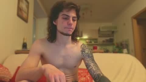 Gus online show from April 2026 01:49:01 PM