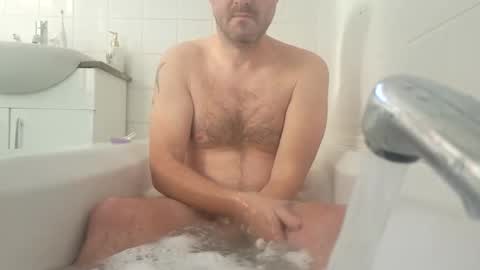 Snapshot of smackbat chatting on January 2025 12:41:01 PM Justaman online show from January 2025 12:41:01 PM