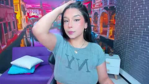 Snapshot of small__naughty chatting on March 2026 02:24:01 PM Mariana Torres online show from March 2026 02:24:01 PM