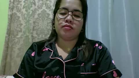 Lovewella online show from November 2025 03:01:02 PM