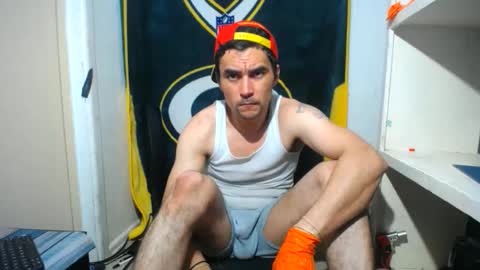 Snapshot of small_wood21 chatting on March 2026 10:39:01 PM small wood21 online show from March 2026 10:39:01 PM