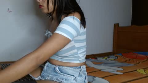 smallflorecita online show from December 2024 05:29:01 PM